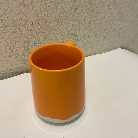 Starbucks Summer 2022 Orange ‘Mango Luster Drip’ Ceramic Mug 14oz - Picture 3 of 5